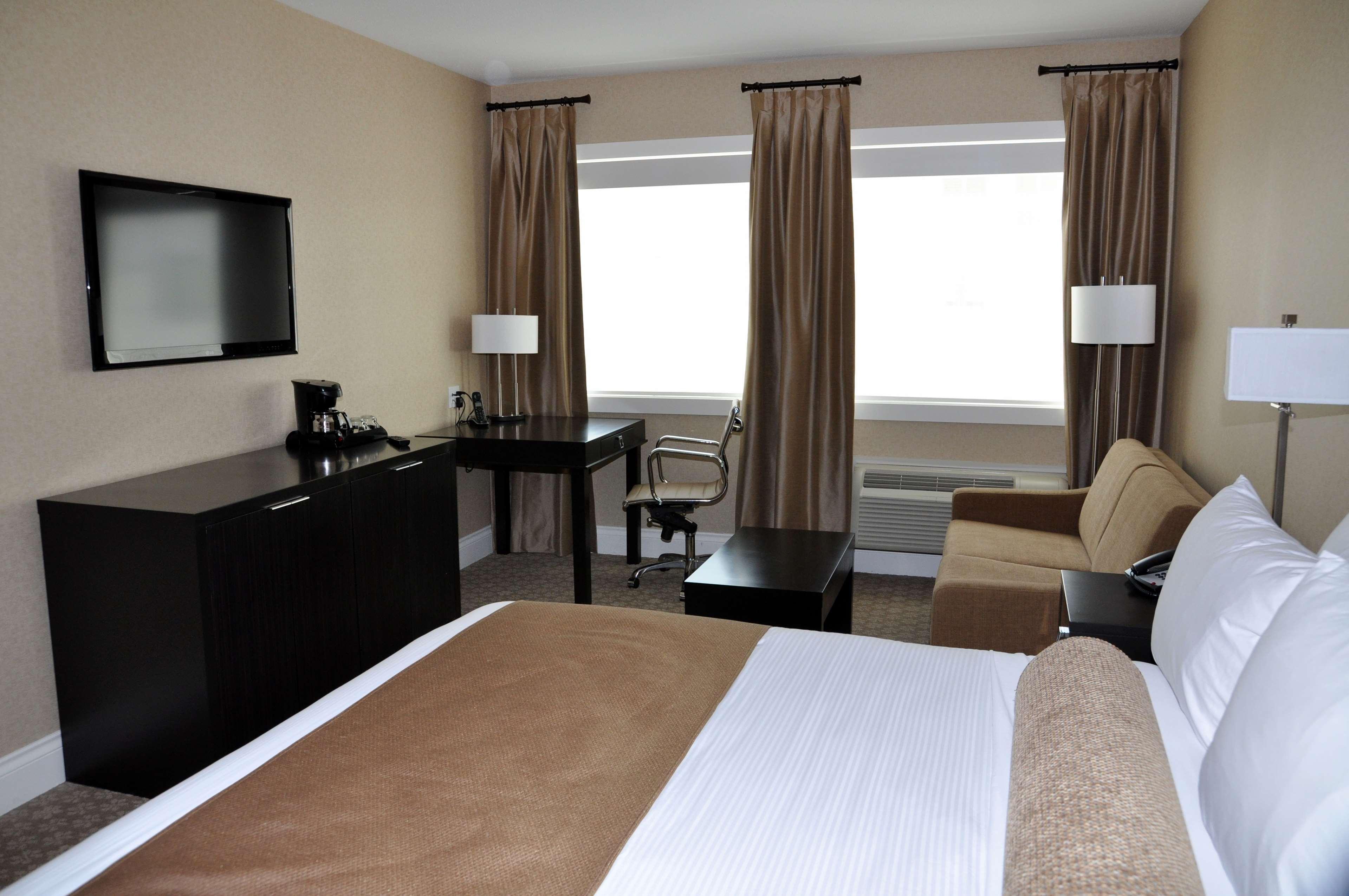 Prestige Oceanfront Resort, Worldhotels Luxury Sooke Exterior photo
