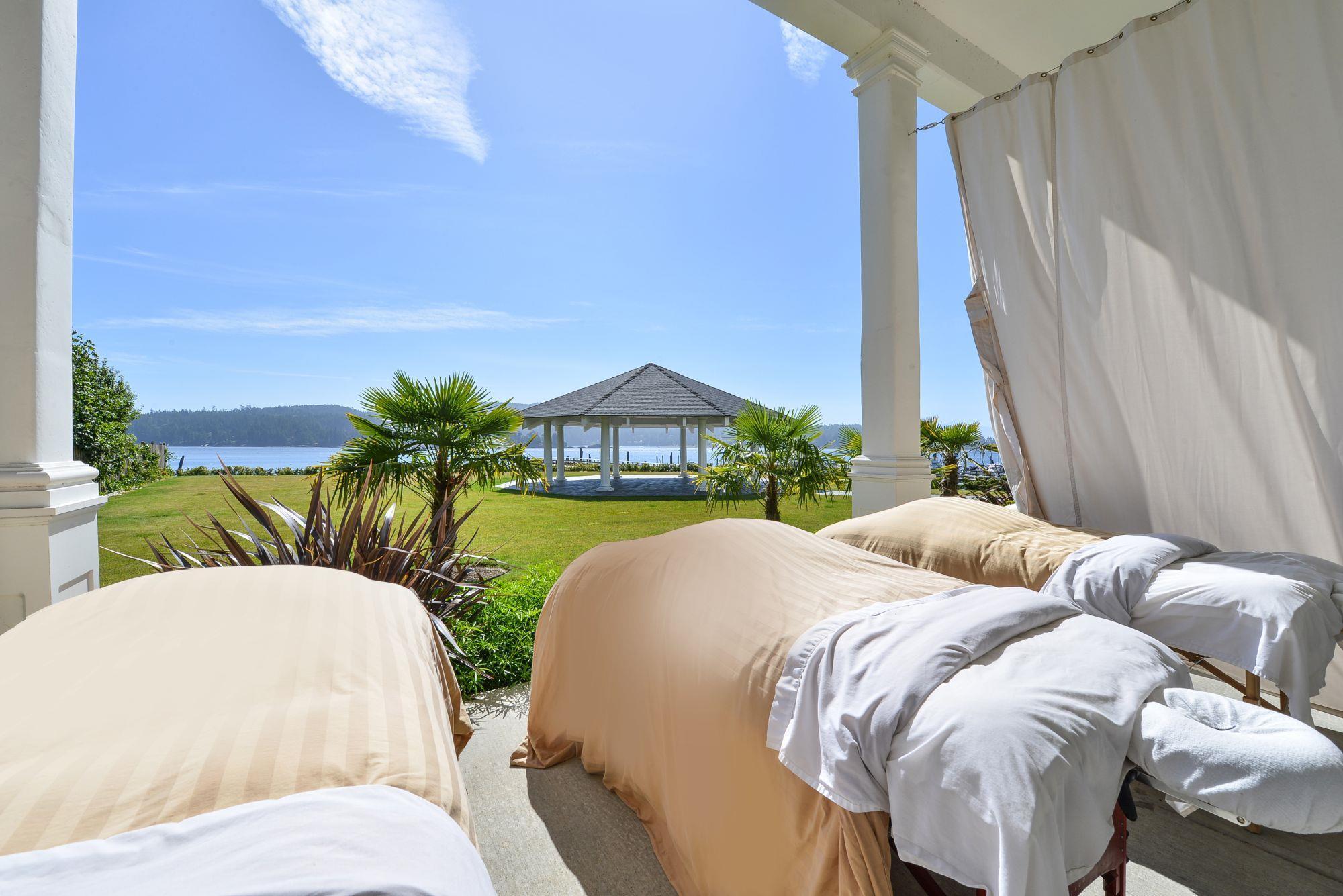 Prestige Oceanfront Resort, Worldhotels Luxury Sooke Exterior photo