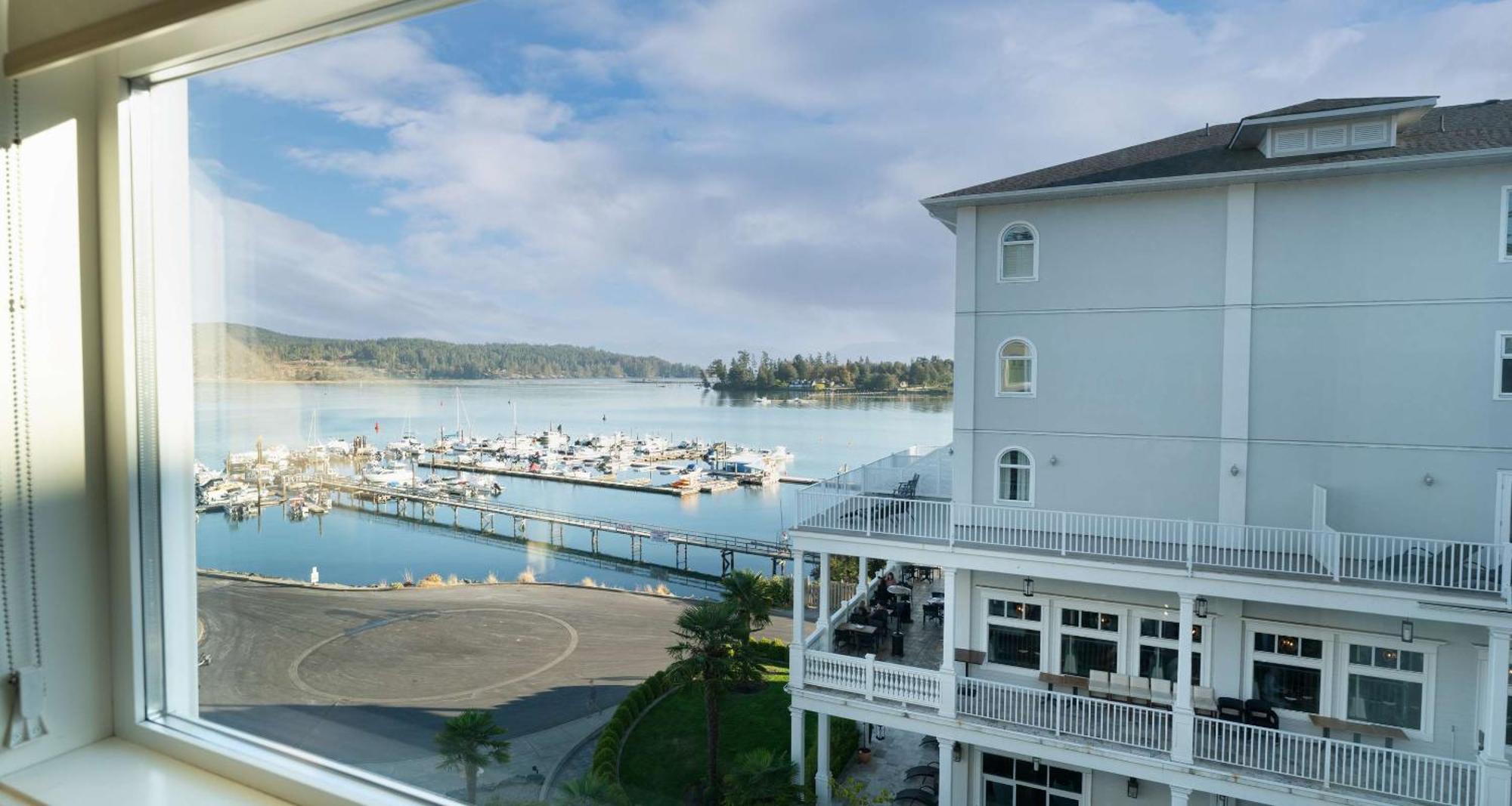 Prestige Oceanfront Resort, Worldhotels Luxury Sooke Exterior photo