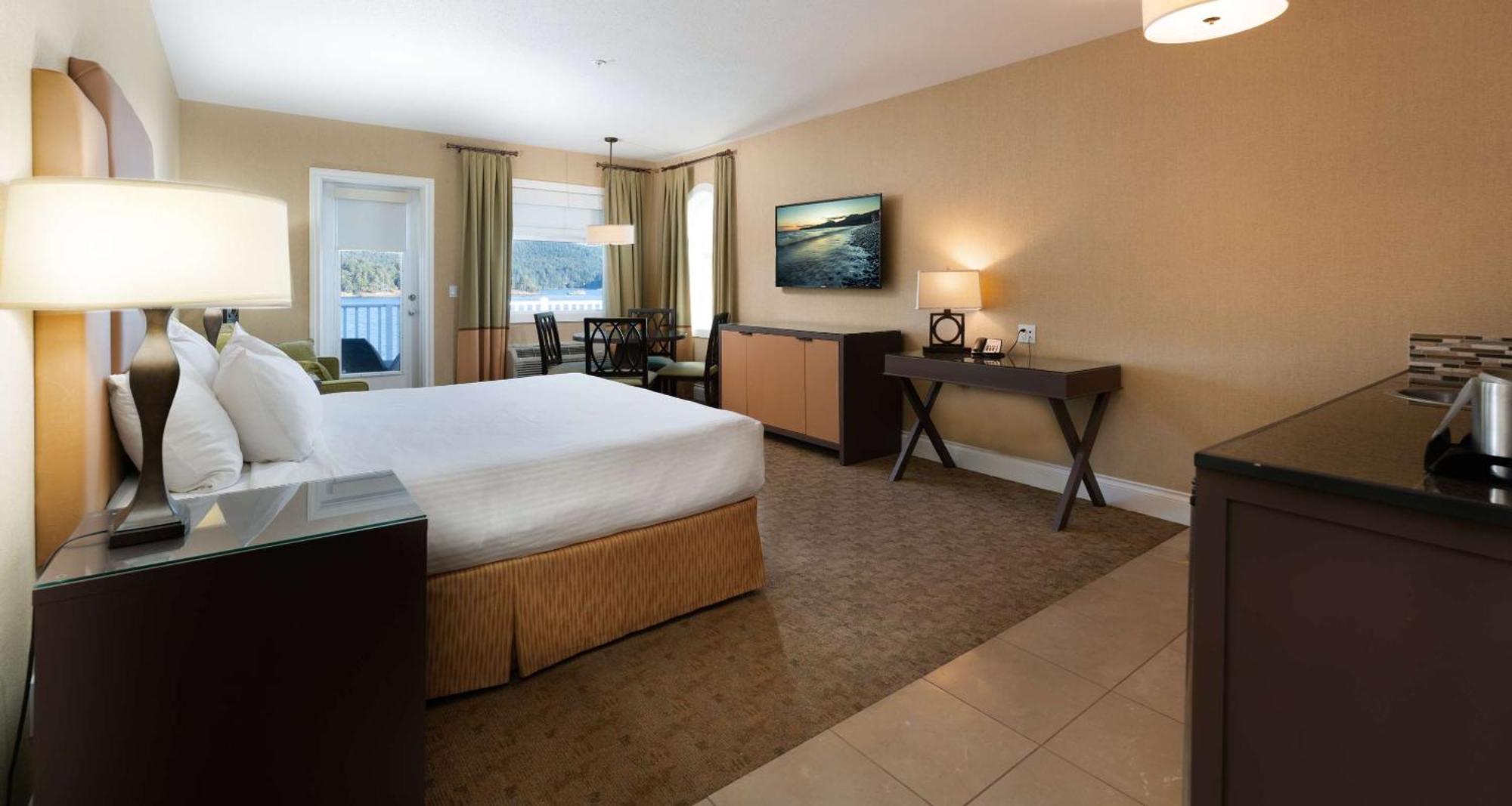 Prestige Oceanfront Resort, Worldhotels Luxury Sooke Exterior photo