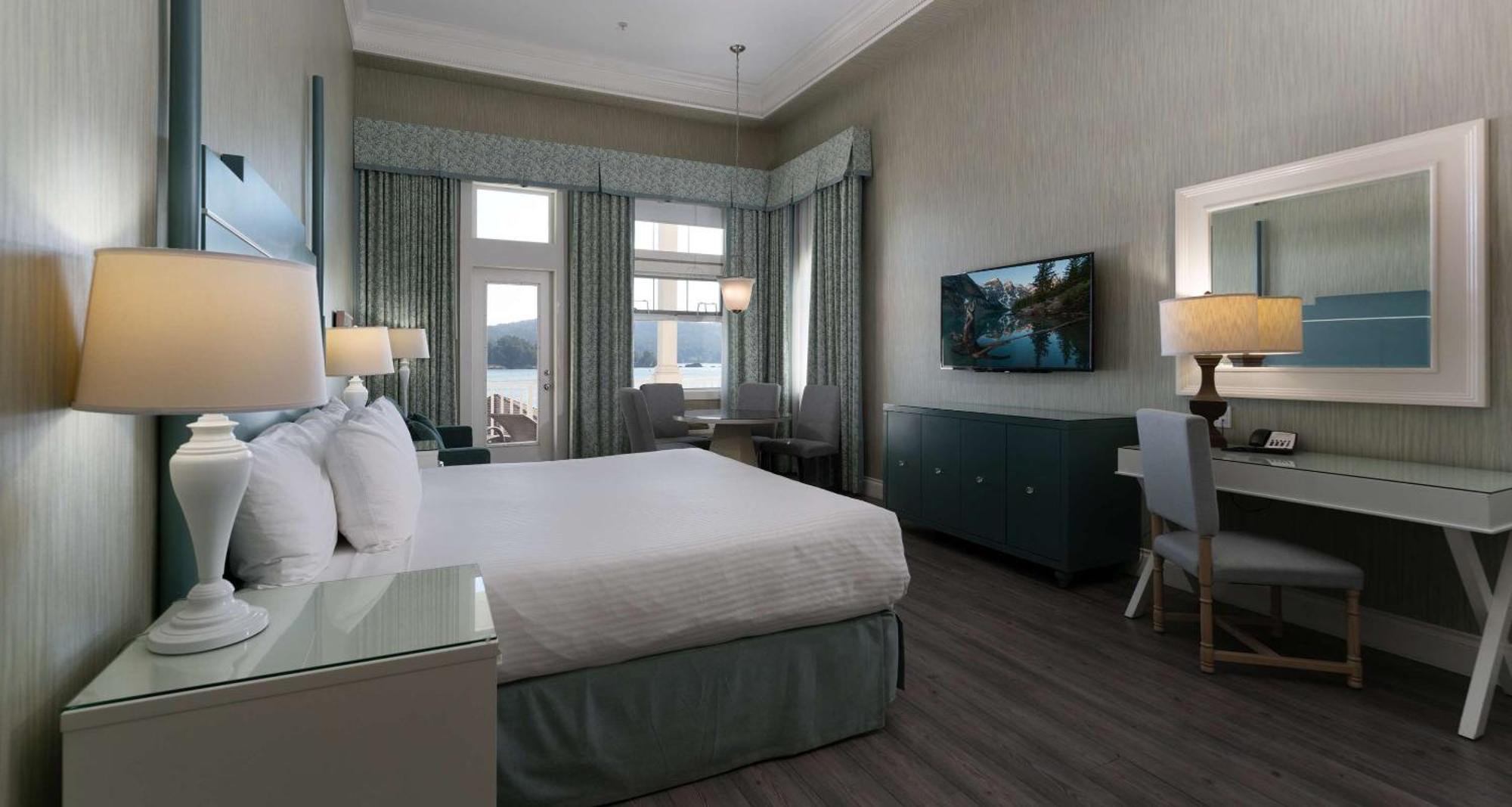 Prestige Oceanfront Resort, Worldhotels Luxury Sooke Exterior photo