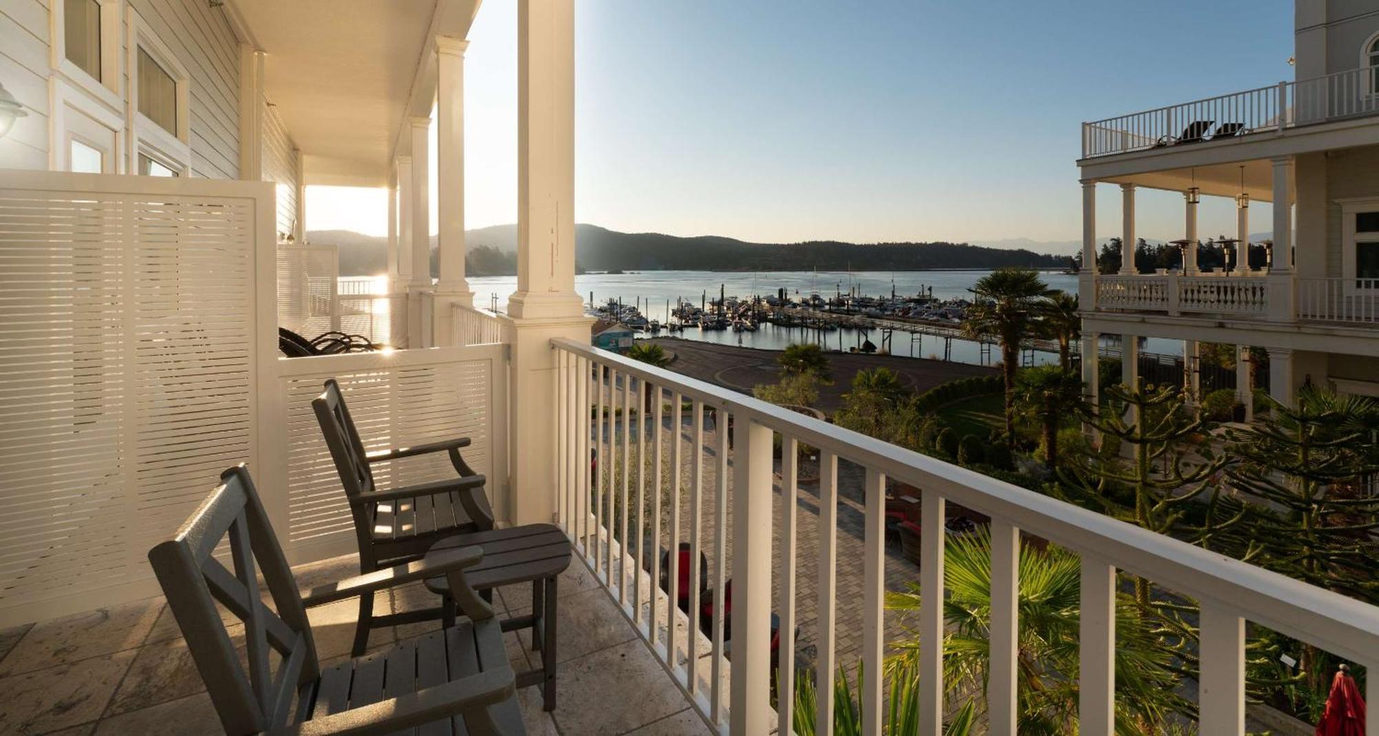 Prestige Oceanfront Resort, Worldhotels Luxury Sooke Exterior photo